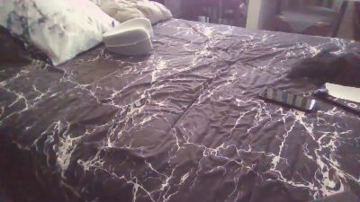 chaude34300 live cam on Cam4