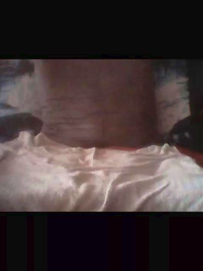 chaudlapi122 live cam on Cam4
