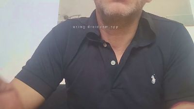 chavarez1981 live cam on Cam4