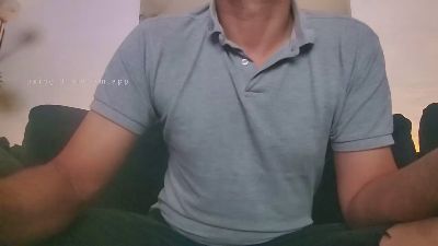 chavarez1981 live cam on Cam4