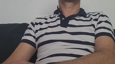 chavarez1981 live cam on Cam4