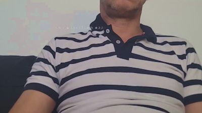 chavarez1981 live cam on Cam4