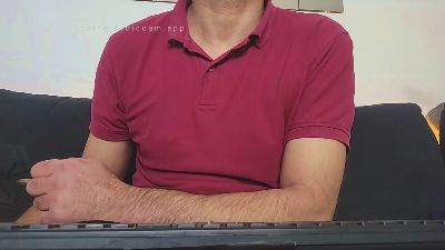 chavarez1981 live cam on Cam4