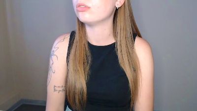 chechelady live cam on Cam4