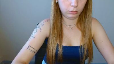 chechelady live cam on Cam4
