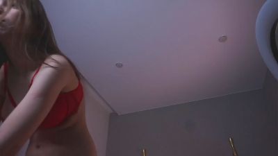 cheekie_breekie live cam on Cam4