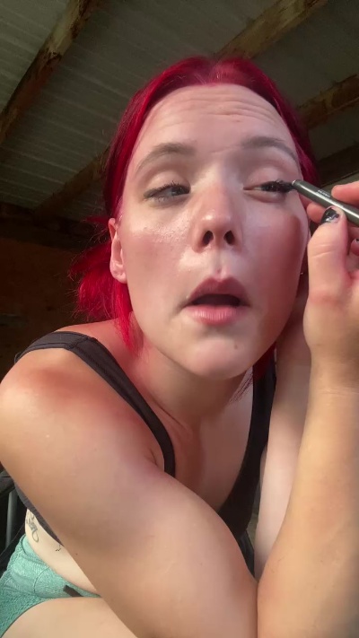 cherry2fyneee live cam on Cam4
