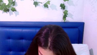 cherry_lovely live cam on Cam4