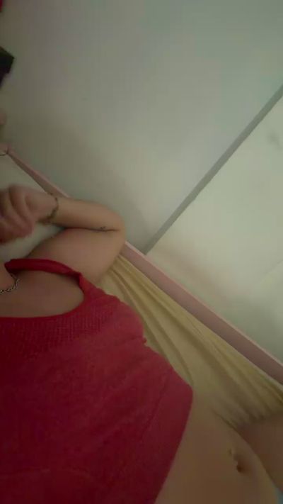 chicahot57 live cam on Cam4