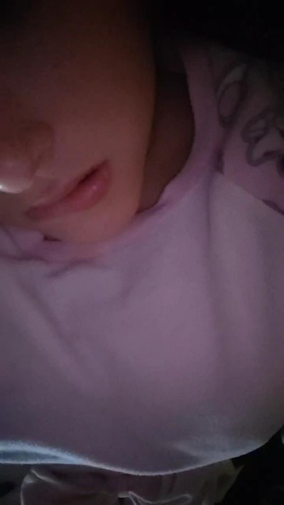 chicassafico2 live cam on Cam4