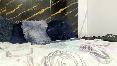 chico_latino23 live cam on Cam4