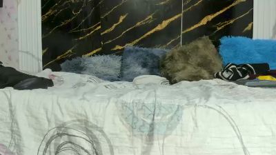 chico_latino23 live cam on Cam4