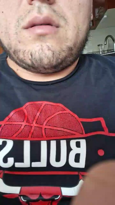 chilenoo_cmhot4 live cam on Cam4