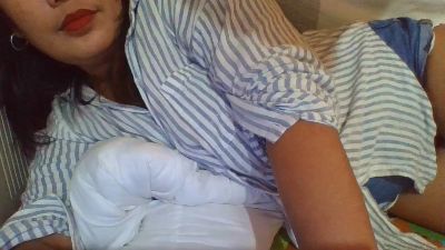 chixyvonne live cam on Cam4