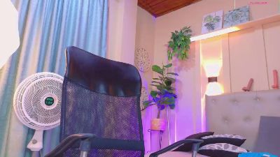 chloe_rosse_ live cam on Cam4