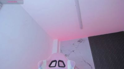 chloe_sagee live cam on Cam4