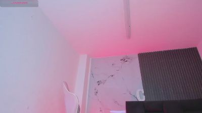 chloe_sagee live cam on Cam4