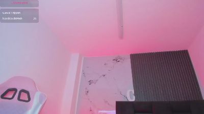 chloe_sagee live cam on Cam4
