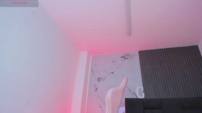 chloe_sagee live cam on Cam4