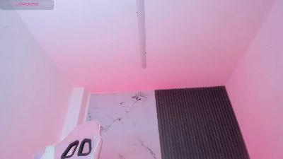 chloe_sagee live cam on Cam4