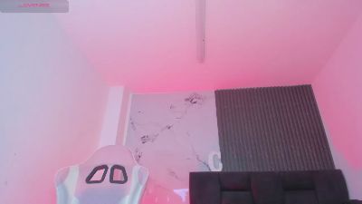 chloe_sagee live cam on Cam4