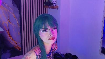 chloejackson live cam on Cam4