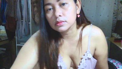 chocolate1984 live cam on Cam4