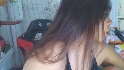 chocolate1984 live cam on Cam4