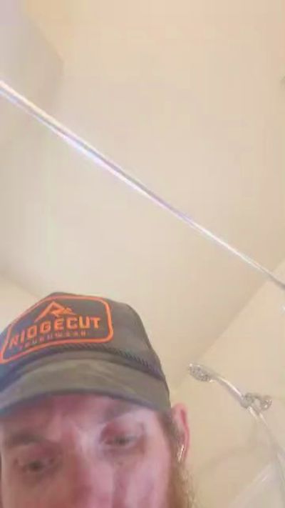 chrislit702 live cam on Cam4