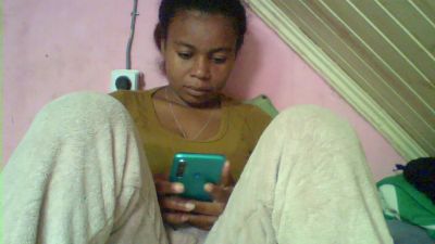 christelle9794 live cam on Cam4