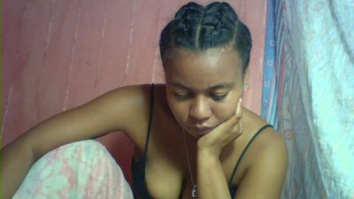 christelle9794 live cam on Cam4