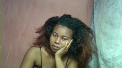 christelle9794 live cam on Cam4