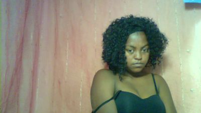 christelle9794 live cam on Cam4
