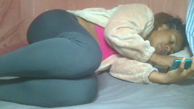 christelle9794 live cam on Cam4