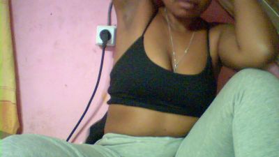 christelle9794 live cam on Cam4