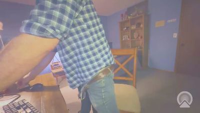 chrisw8181 live cam on Cam4