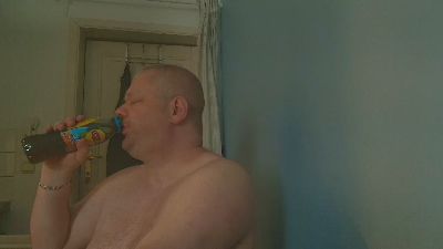 chubbyass08 live cam on Cam4
