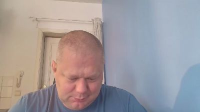 chubbyass08 live cam on Cam4