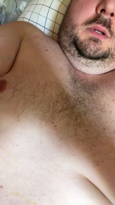 chubbyours live cam on Cam4