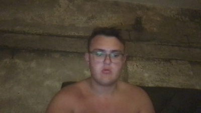 chubbyteen321 live cam on Cam4