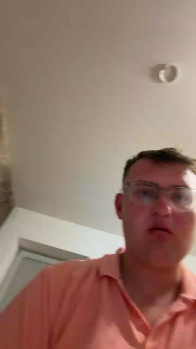chubbyteen321 live cam on Cam4
