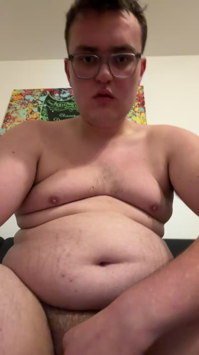 chubbyteen321 live cam on Cam4