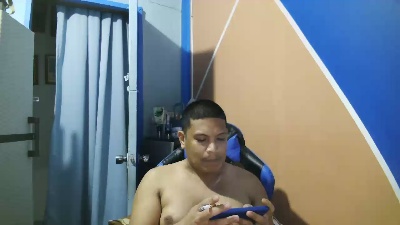 chubjhellan live cam on Cam4