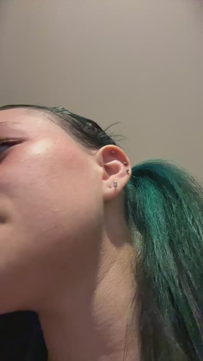 chxrry_b0mbz live cam on Cam4