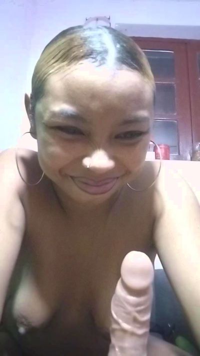 cissy69 live cam on Cam4