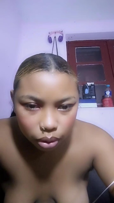 cissy69 live cam on Cam4