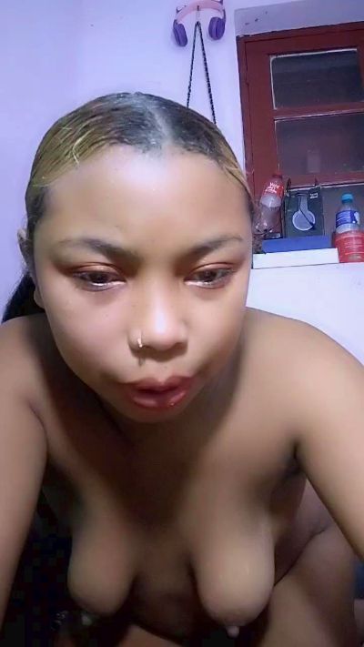 cissy69 live cam on Cam4