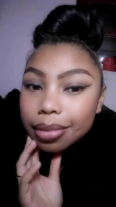cissy69 live cam on Cam4