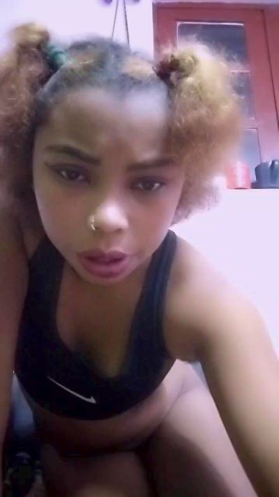 cissy69 live cam on Cam4