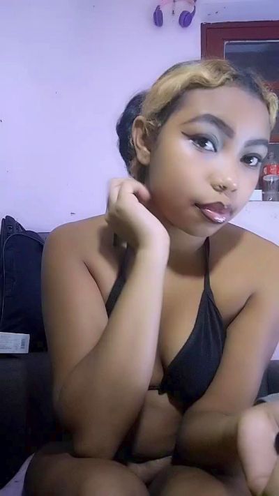 cissy69 live cam on Cam4